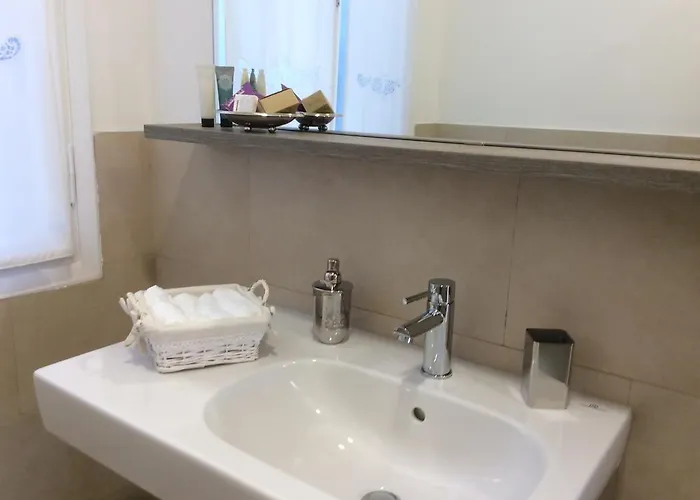 San Polo Near Rialto Fish Market